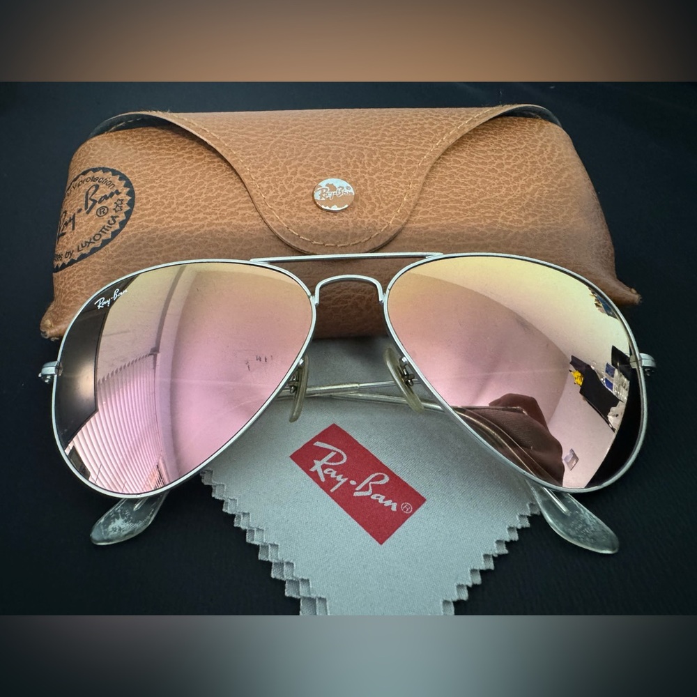 SCRATCHED! Ray Ban Silver Pink